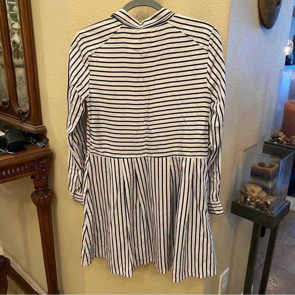 NWT~LEVI’S Women Black White Stripe Loose Fit Long Sleeve Dress Size Small - Picture 5 of 10